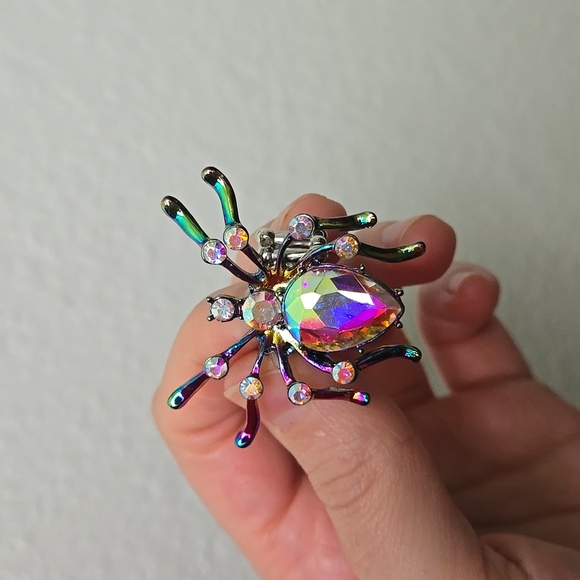 Stunning Iridescent Spider Ring, Stretchy/One Size Fits All, NWT - Picture 7 of 8